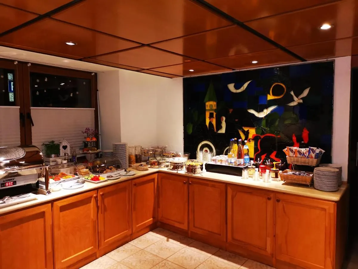 Airport Hotel Filder Post Stuttgart Almanya