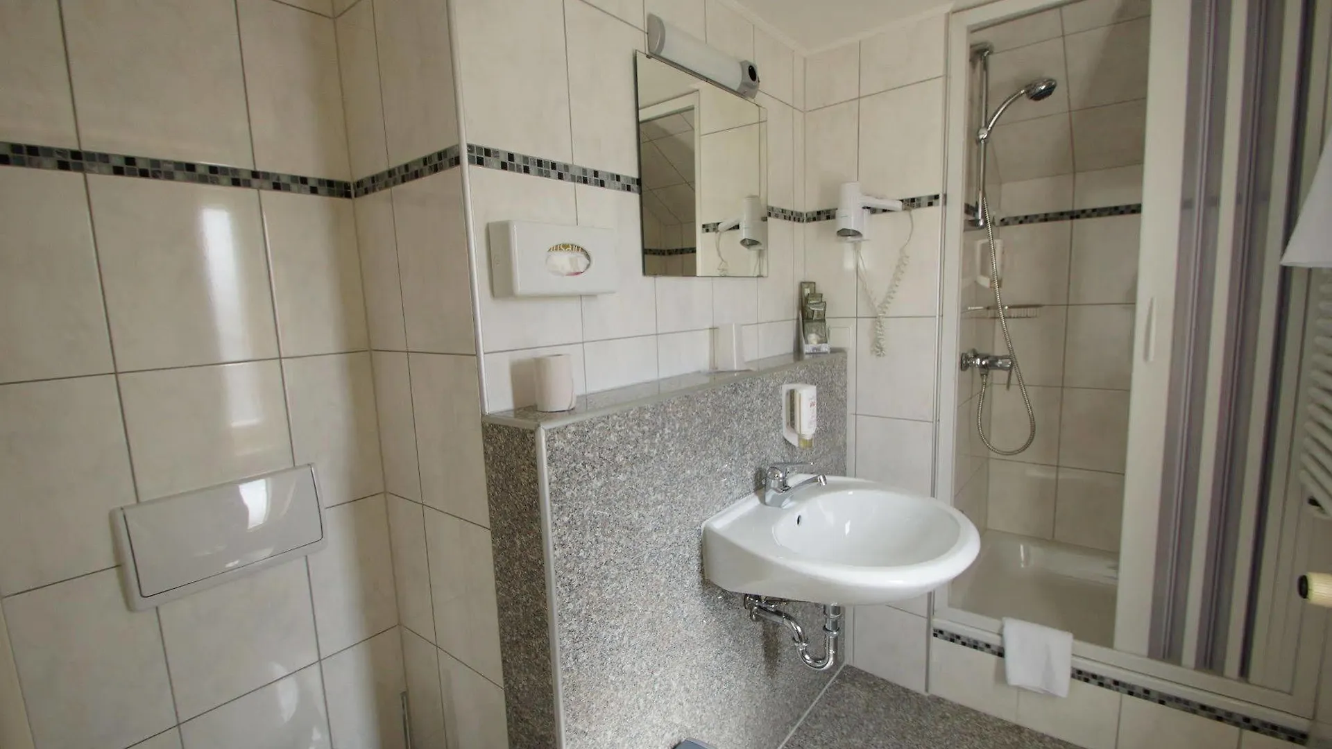 Airport Hotel Filder Post Stuttgart 3*,